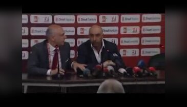 Basın toplantısında gerginlik