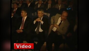 Bakan karanlıkta kaldı