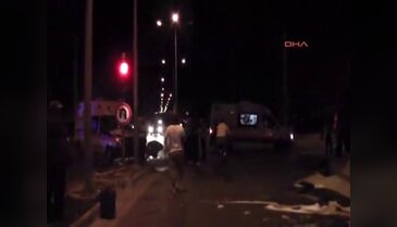 Yaralıya giden ambulans kaza yaptı