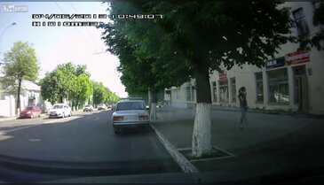 Temizlik işçisine çarpıp kaçtı