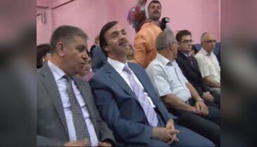 Müzik akademisi ile hayata bağlandılar
