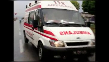 Bursa'da yaralıya polis şefkati