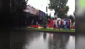 Unkapanı'nda mahsur kalanlar böyle kurtarıldı