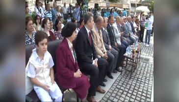 Bursa ipeği ayağa kalkıyor