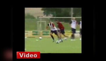 Sneijder ve Tuncay ilk 15'te