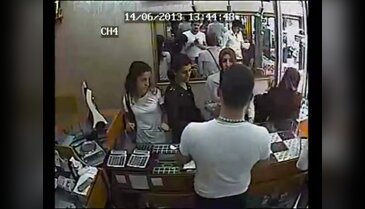 Kadın hırsızları, 7 kamera bile durduramadı