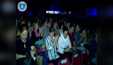 Zaz'ın enerjisi Bursa'yı sardı