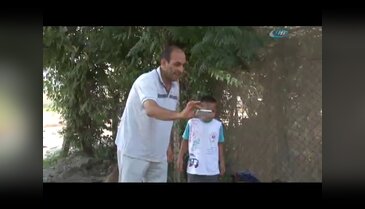 Sokakta dev kaplumbağa