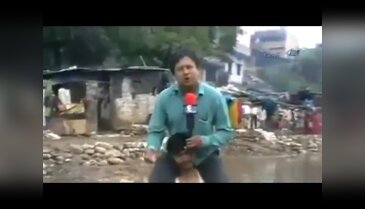 Sel mağduru üzerinde yayın