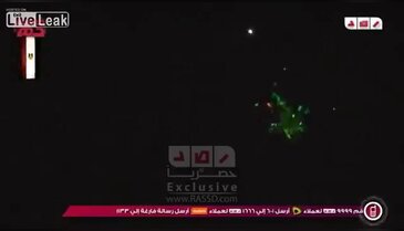 Helikoptere binlerce kişi lazer tuttu