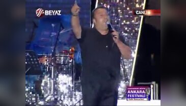 İsmail Türüt'ün Gezi Parkı şarkısı