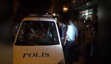 Polis otomobilini parçaladı!