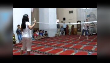 Camilerde Badminton eğitimi