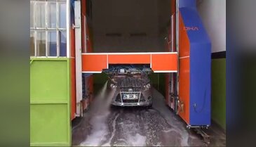 Tam otomatik fırçasız oto yıkama makinesi yaptılar