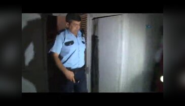 Hırsızlık için tam 4 kapı kırdı