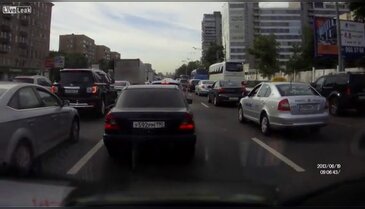 Rusya'da tuhaf bir yol kavgası