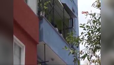 Eşi havuza gitmesine izin vermeyince...