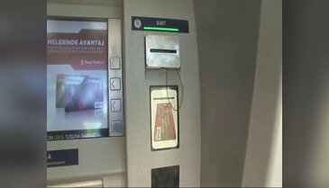 Dolandırıcıya kaptırdığı parayı bankadan istedi