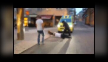 Kadın polisten cadde ortasında dayak
