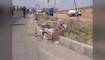 Eşini ziyarete giderken kazada öldü