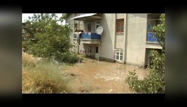 Yağış hayatı felç etti