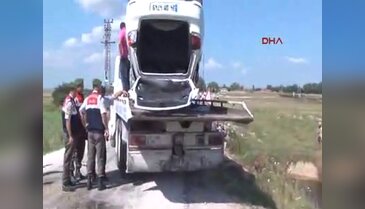 Sulama kanalına düşen araçta 2 kişi öldü