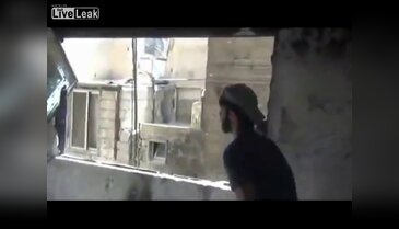 Özgür Suriye Ordusu militanı keskin nişancı tarafından vuruldu