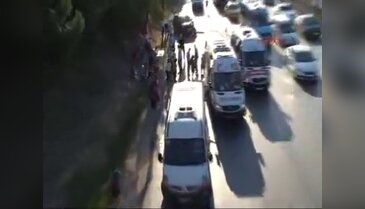 Servis minibüsü kaza yaptı