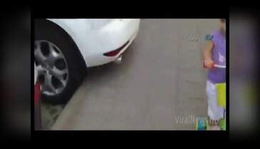 İşte otomobil uzmanı küçük kız
