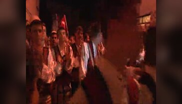 Bursa'da darbuka ve klarnet eşliğinde sahur keyfi