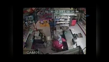 Deprem paniği kamerada