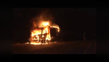 Kamyon yandı, sürücü canını zor kurtardı