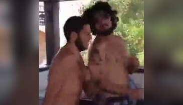 İdo'nun anlamsız dansı sosyal medyada günün konusu oldu