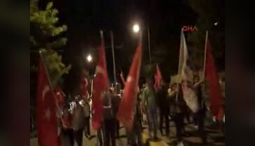 Sİlivri'ye gidemedler yürüyüş yaptılar
