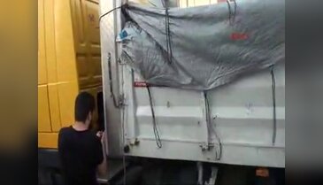 Zehir tacirleri yakayı ele verdi