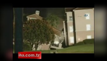 Florida'da otel toprağa battı!