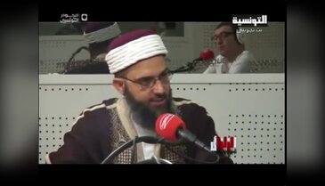 Din adamına deprem şakası