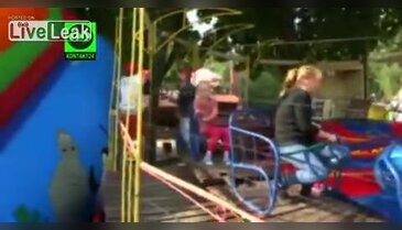Az kalsın çocuğun başı kopacaktı