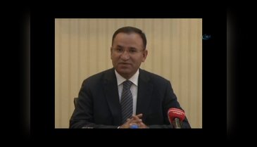 "Hacılar Mekke'de, darbeciler Kahire'de buluşur"
