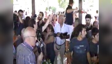 İmza gününde yoğun ilgiyle karşılandı
