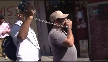 Söktükleri kapıyı kendilerine siper ettiler...