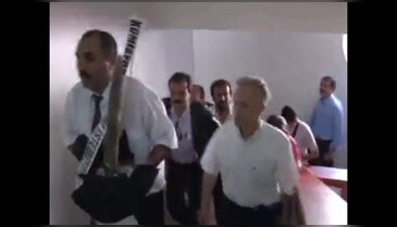Milli Eğitim Müdürüne "kaktüslü" protesto