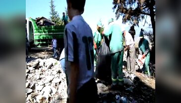 Uludağ yoluna atılan molozlar hayrete düşürdü