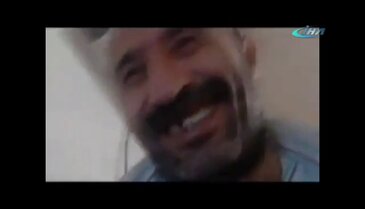 İnternetin yeni fenomeni: "Hunharca gülen adam"