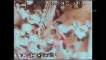 Okul merdiveninde ölüm!