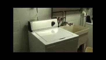 Çamaşır makinesi ile metal müzik