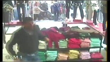 Mağazada palalı dehşet!