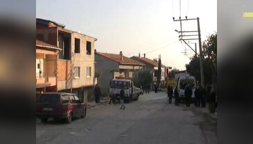 26 ton yükle öğrenci servisine çarptı