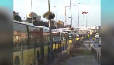 Metrobüs arızalandı yoğunluk yaşandı