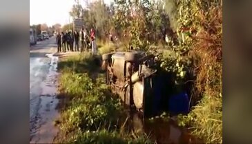 Zeytin selesine oturup devrilen aracını böyle izledi
